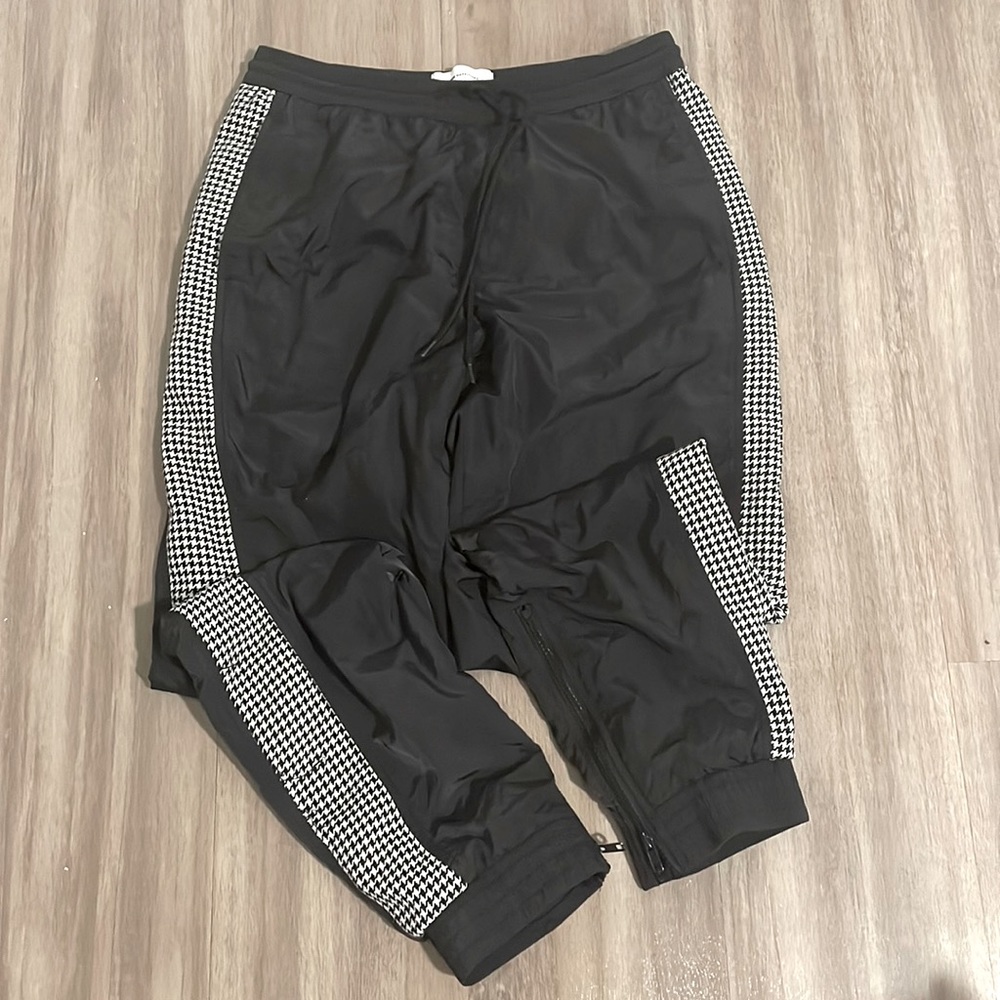Black Urban Outfitters Jogger
